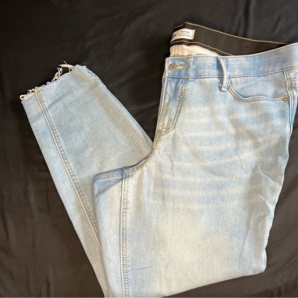 Old Navy Rockstar Skinny Denim Light Wash Ankle Length Jeans